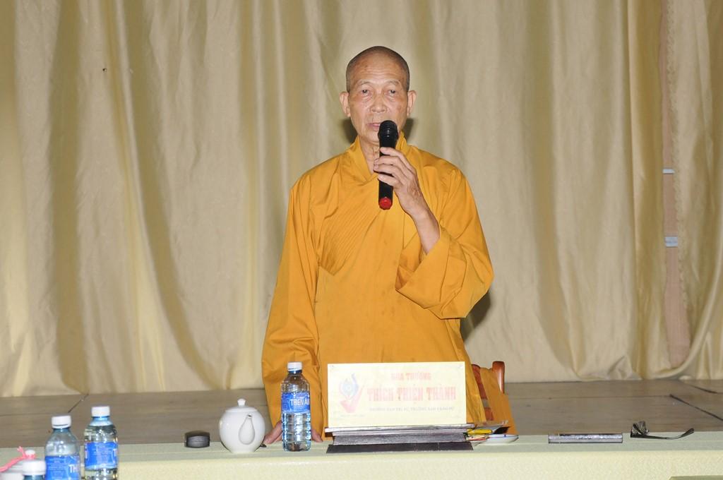 Hòa thượng Thích Thiện Thành đúc kết phiên họp Hòa thượng Thích Thiện Thành đúc kết phiên họp
