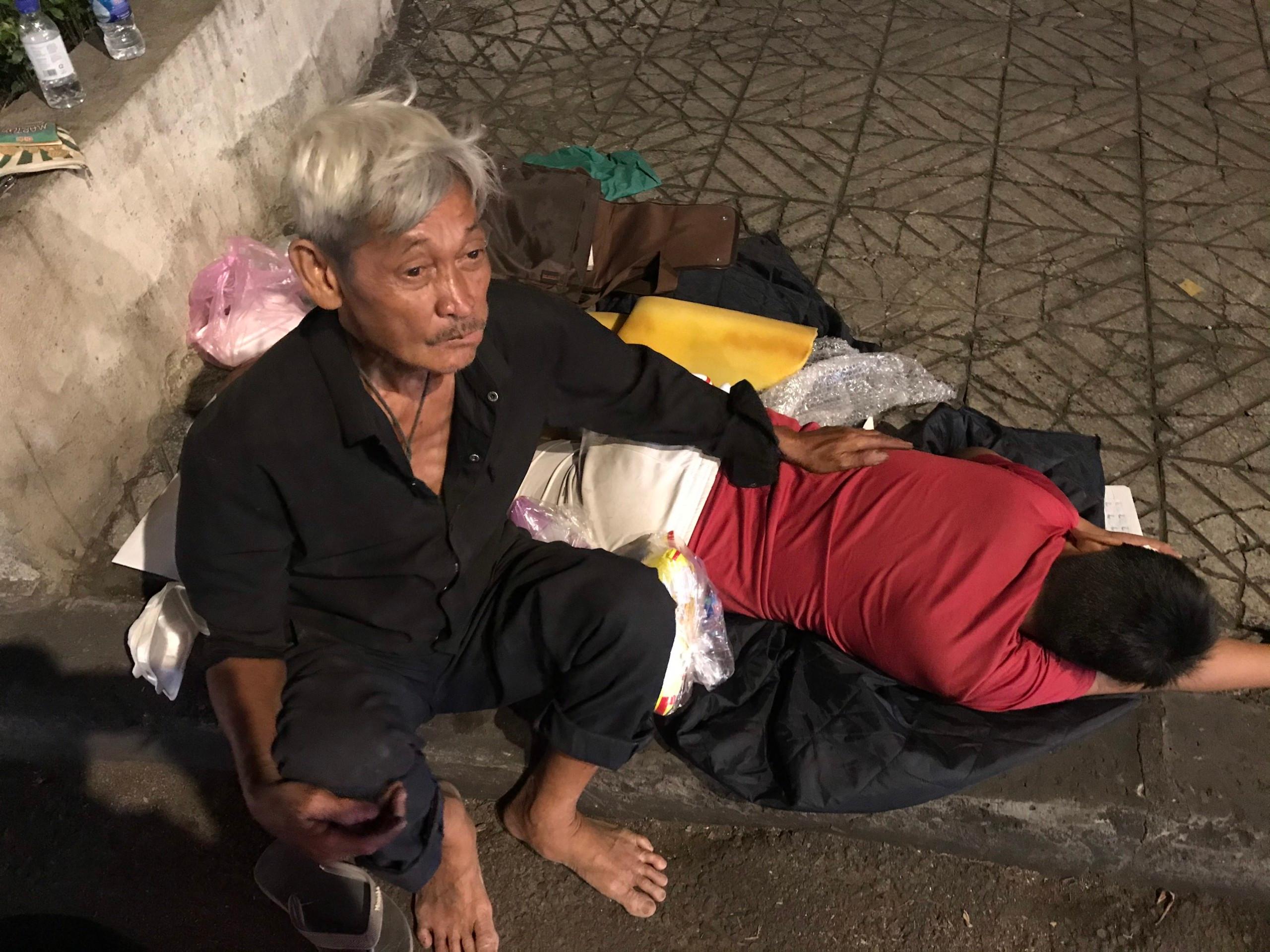 Quanh ta, còn có những mảnh đời... Quanh ta, còn có những mảnh đời...
