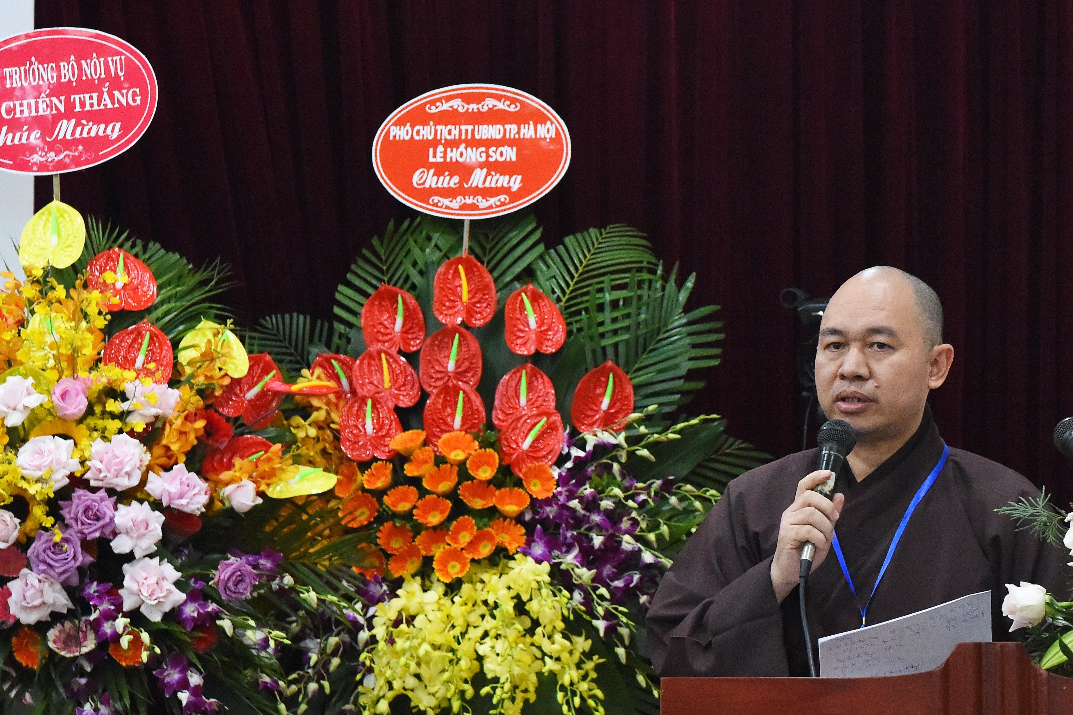 Thượng tọa Thích Đức Thiện thay mặt Trung ương GHPGVN phát biểu