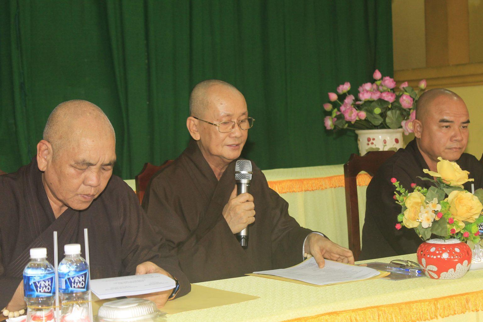 Hòa thượng Thích Chơn Minh đúc kết phiên họp Hòa thượng Thích Chơn Minh đúc kết phiên họp