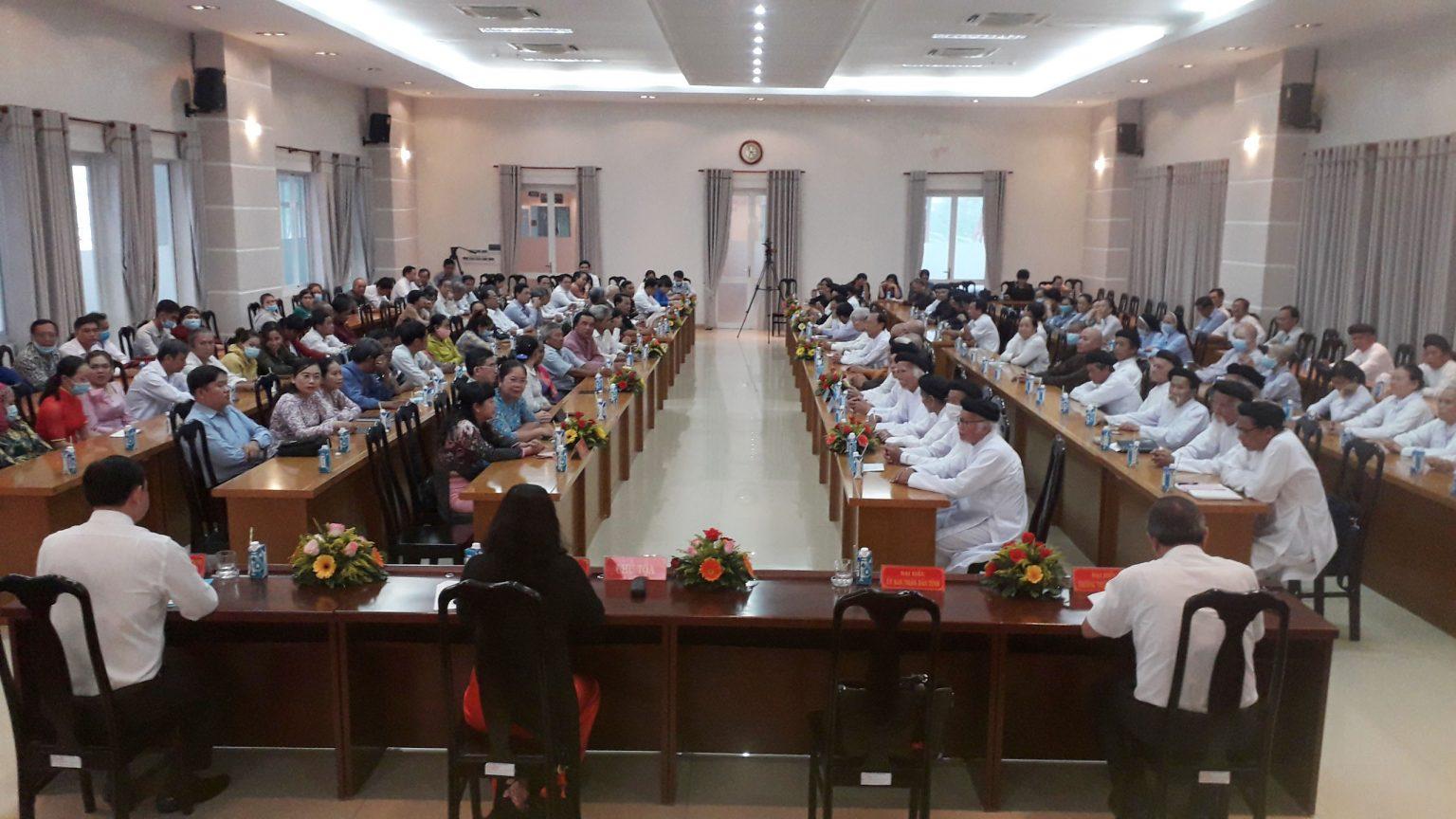 Toàn cảnh phiên họp