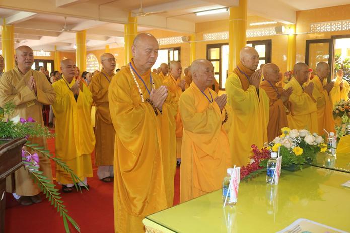 Chư tôn đức niệm Phật cầu gia hộ Chư tôn đức niệm Phật cầu gia hộ