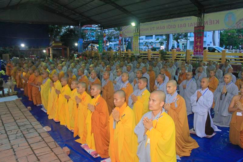 Lễ sám hối hồng danh tại chùa Phước Hưng Lễ sám hối hồng danh tại chùa Phước Hưng