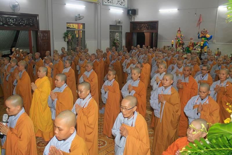 Lễ sám hối hồng danh tại chùa Phước Huệ dành cho giới tử Ni Lễ sám hối hồng danh tại chùa Phước Huệ dành cho giới tử Ni