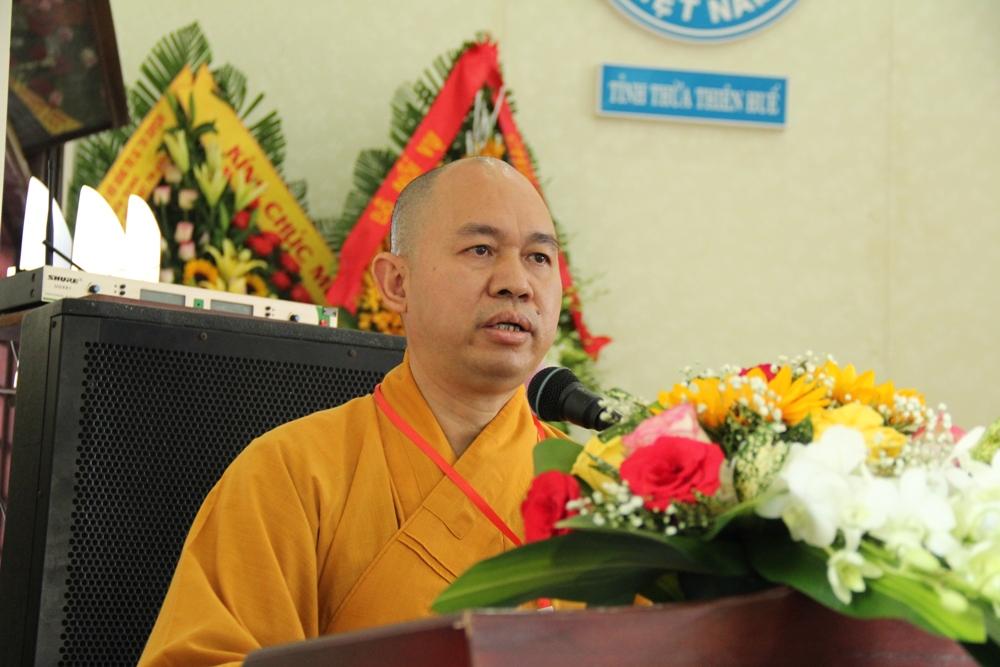 Thượng tọa Thích Đức Thiện phát biểu