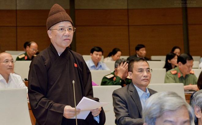 Hòa thượng Thích Thanh Quyết trong một lần phát biểu tại Quốc hội Hòa thượng Thích Thanh Quyết trong một lần phát biểu tại Quốc hội