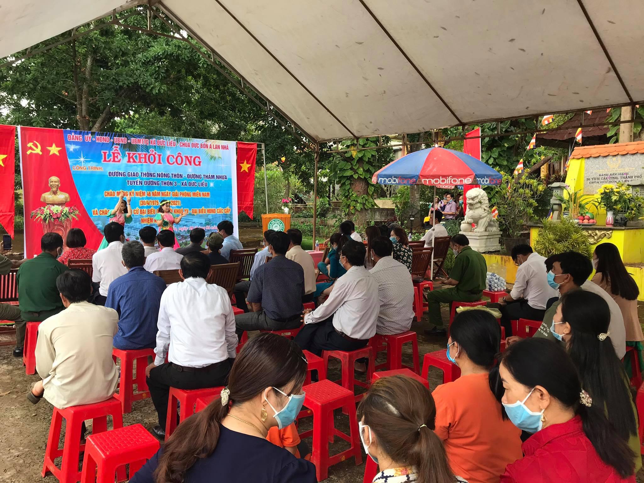 Quang cảnh buổi lễ khởi công Quang cảnh buổi lễ khởi công