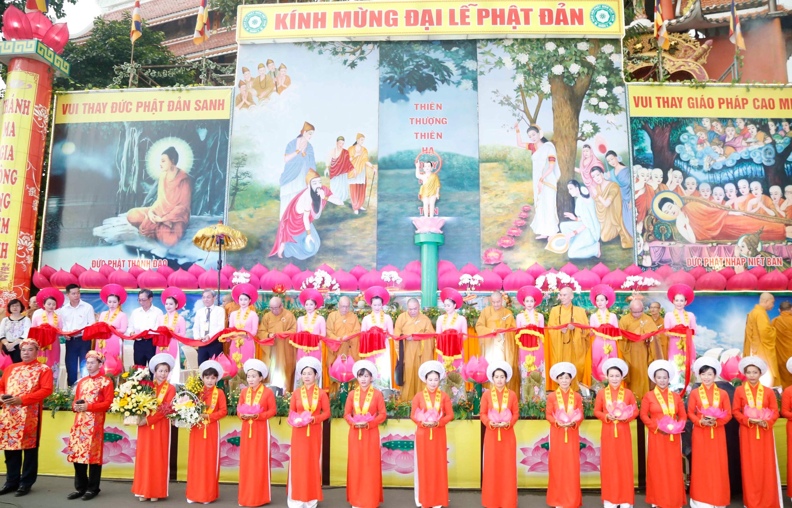 Đại lễ Phật đản của Phật giáo quận 1 tổ chức tại chùa Vạn Thọ