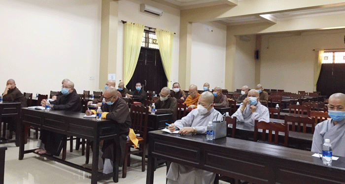 Chư tôn đức Tăng Ni tham dự phiên họp Chư tôn đức Tăng Ni tham dự phiên họp