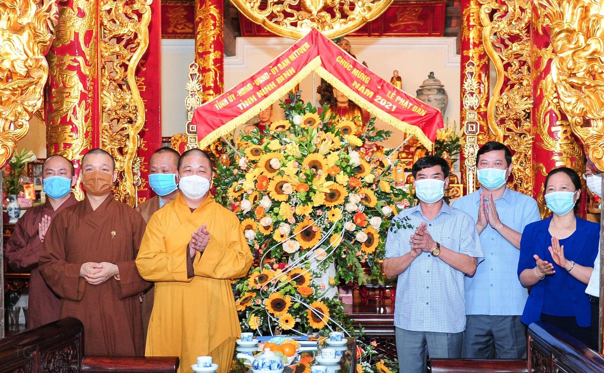 Lãnh đạo tỉnh Ninh Bình chúc mừng Đại lễ Phật đản Phật lịch 2565 Lãnh đạo tỉnh Ninh Bình chúc mừng Đại lễ Phật đản Phật lịch 2565