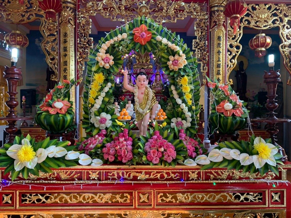 Vì chúng sanh như lai thị hiện - Ảnh: chùa Vạn Đức Vì chúng sanh như lai thị hiện - Ảnh: chùa Vạn Đức
