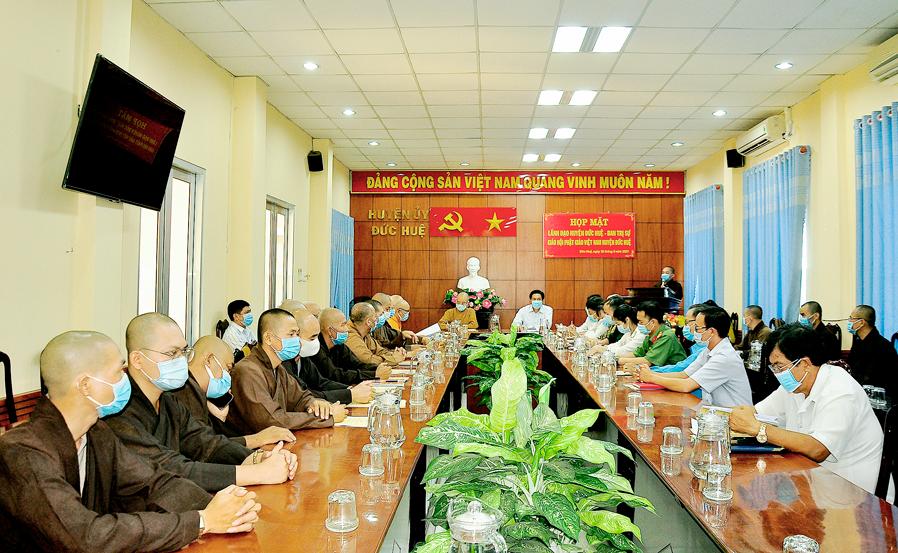 Quang cảnh buổi lễ Quang cảnh buổi lễ