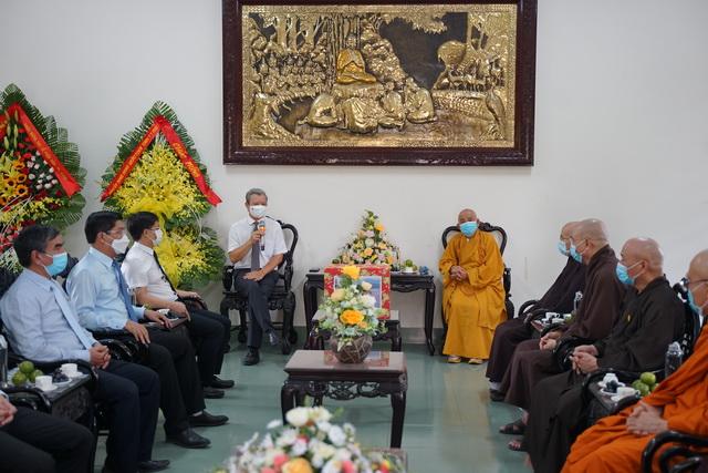 Bí thư Tỉnh ủy Lê Trường Lưu phát biểu chúc mừng Bí thư Tỉnh ủy Lê Trường Lưu phát biểu chúc mừng