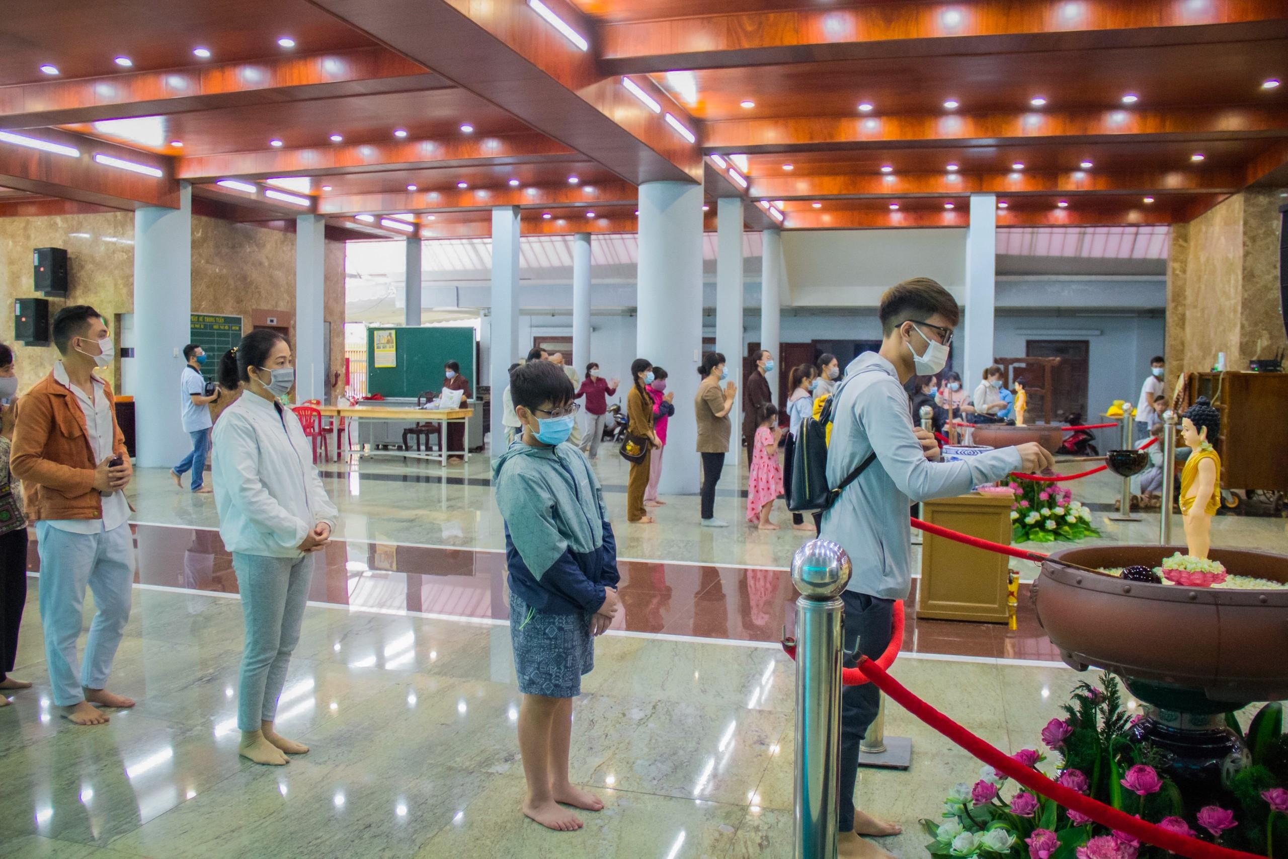 Đại lễ Phật đản Phật lịch 2565 được tổ chức trên tinh thần giãn cách phòng chống dịch bệnh Covid-19