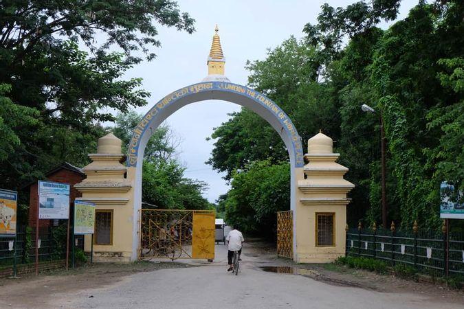 Vườn Lâm-tỳ-ni (Lumbini - The sacred garden) được Unesco chính thức công nhận là một di sản thế giới vào năm 1997 Vườn Lâm-tỳ-ni (Lumbini - The sacred garden) được Unesco chính thức công nhận là một di sản thế giới vào năm 1997