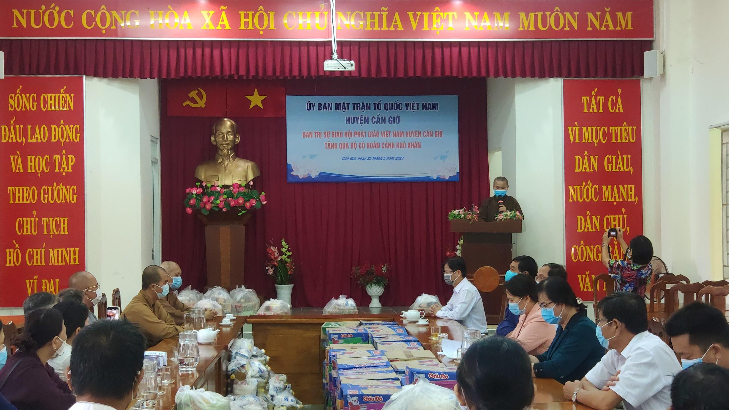 Đại đức Thích Minh Bảo phát biểu Đại đức Thích Minh Bảo phát biểu