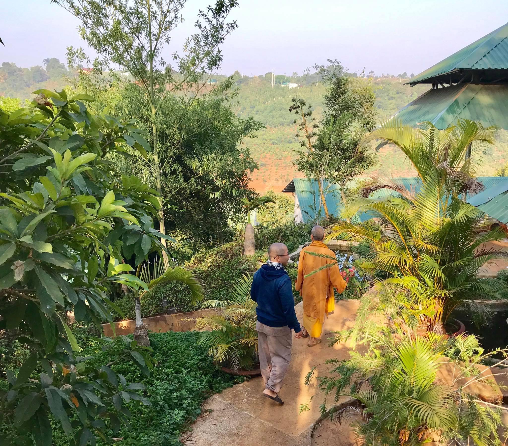 Cốc nhỏ của Sư Giác Nhường, trụ trì tịnh xá Ngọc Đạt Cốc nhỏ của Sư Giác Nhường, trụ trì tịnh xá Ngọc Đạt