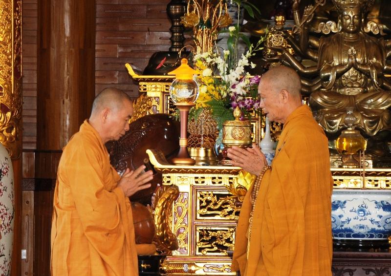 Nhị vị Hòa thượng đối thú an cư tại chùa Hòa An (TP.Tam Kỳ) - Mùa An cư Phật lịch 2564 Nhị vị Hòa thượng đối thú an cư tại chùa Hòa An (TP.Tam Kỳ) - Mùa An cư Phật lịch 2564