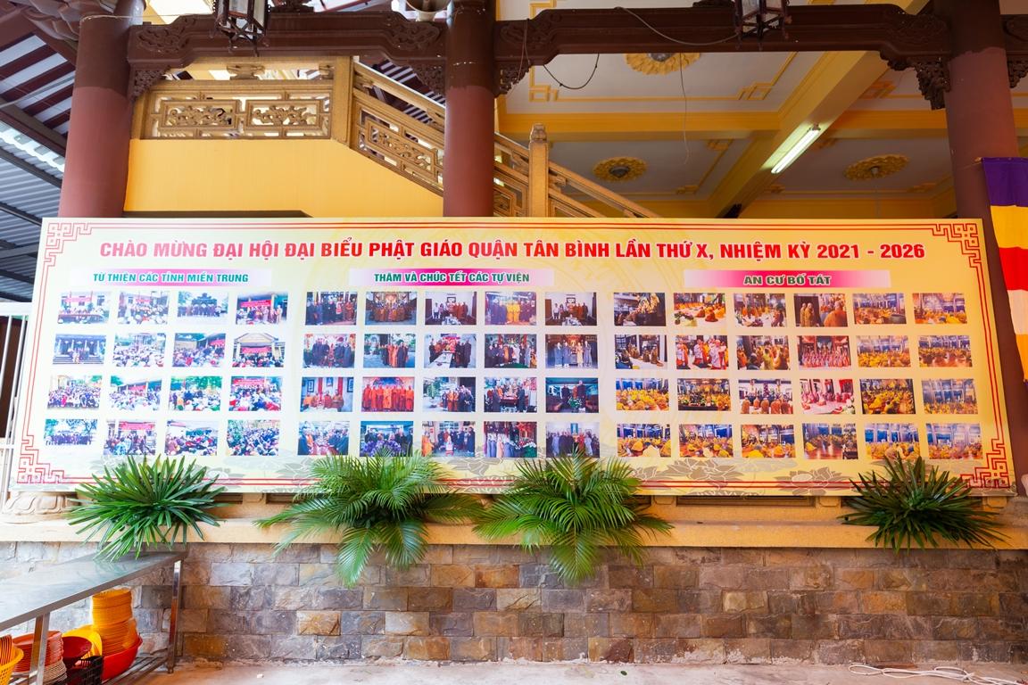 Không gian triển lãm trước hội trường Không gian triển lãm trước hội trường