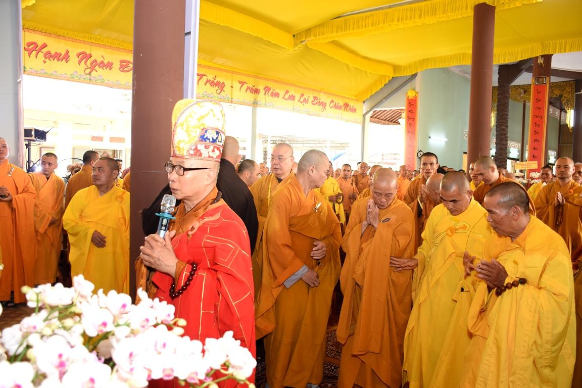 Chuẩn bị di quan - Ảnh: Ban TTTT Phật giáo Quảng Nam