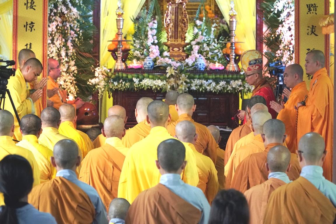 Lễ phát hành - Ảnh: Ban TTTT Phật giáo Quảng Nam