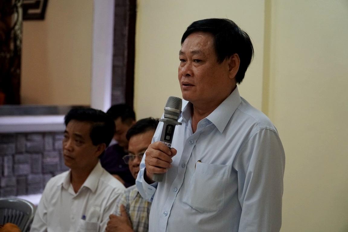 Ông Dương Văn Long đại diện chính quyền quận phát biểu