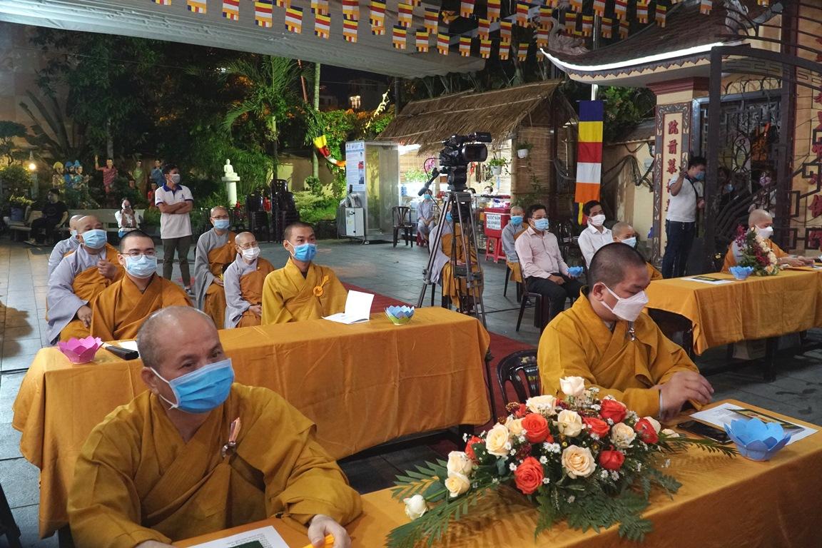 Hạn chế số lượng người tham dự