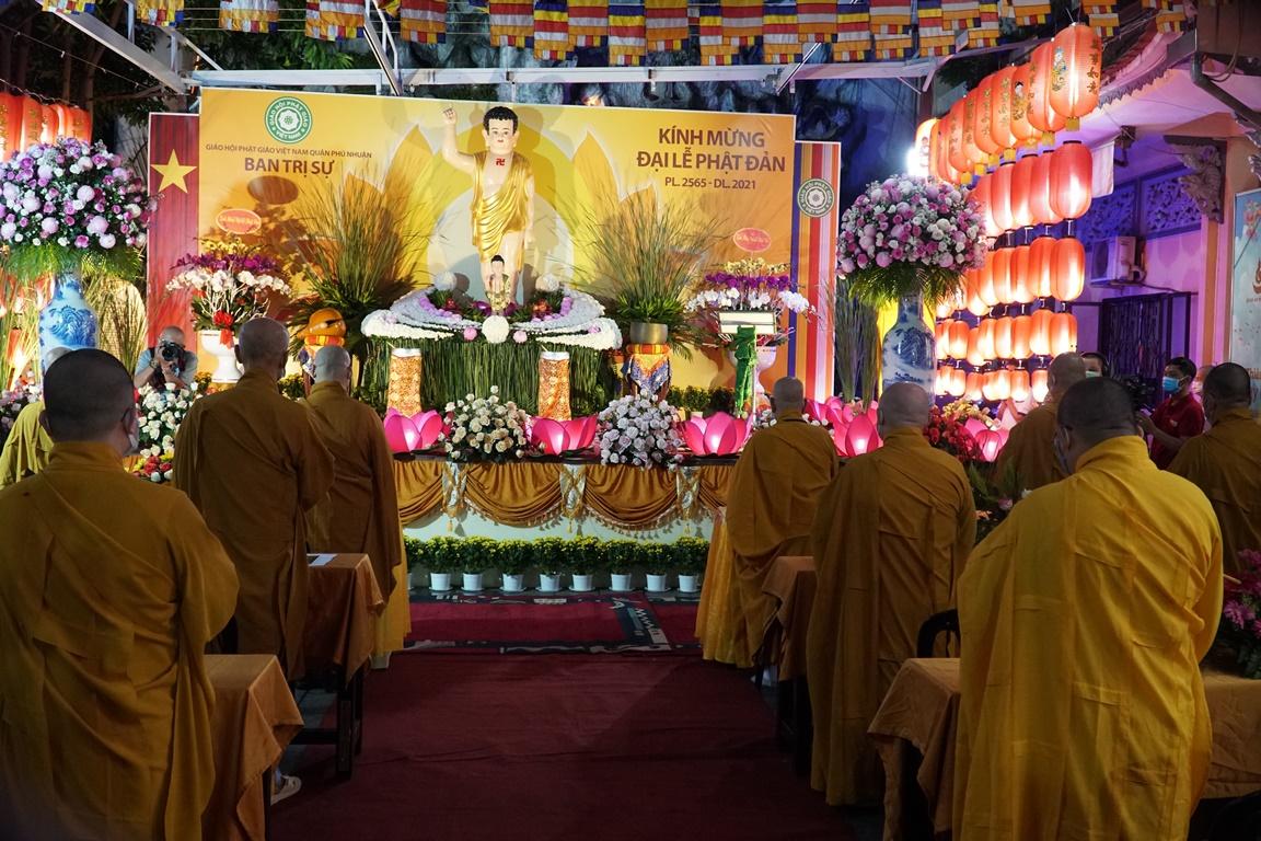 Lễ đài được thiết trí tại Quan Âm tu viện
