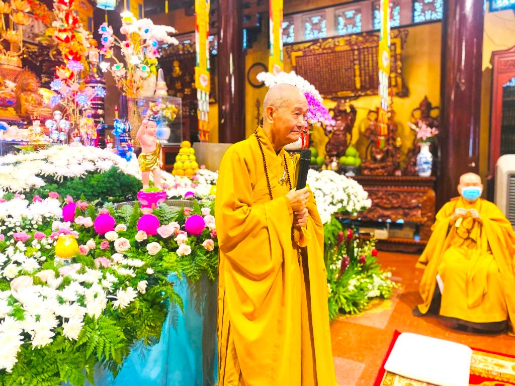 Hòa thượng Thích Thanh Hùng, Trưởng ban Hướng dẫn Phật tử Trung ương là vị giáo thọ của hạ trường có lời sách tấn các hành giả Hòa thượng Thích Thanh Hùng, Trưởng ban Hướng dẫn Phật tử Trung ương là vị giáo thọ của hạ trường có lời sách tấn các hành giả