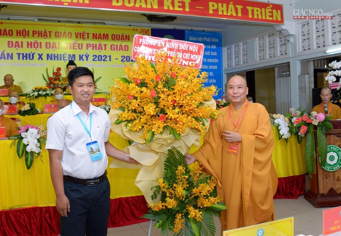 Phòng An ninh đối nội - Công an TP.HCM tham dự và chúc mừng Phòng An ninh đối nội - Công an TP.HCM tham dự và chúc mừng