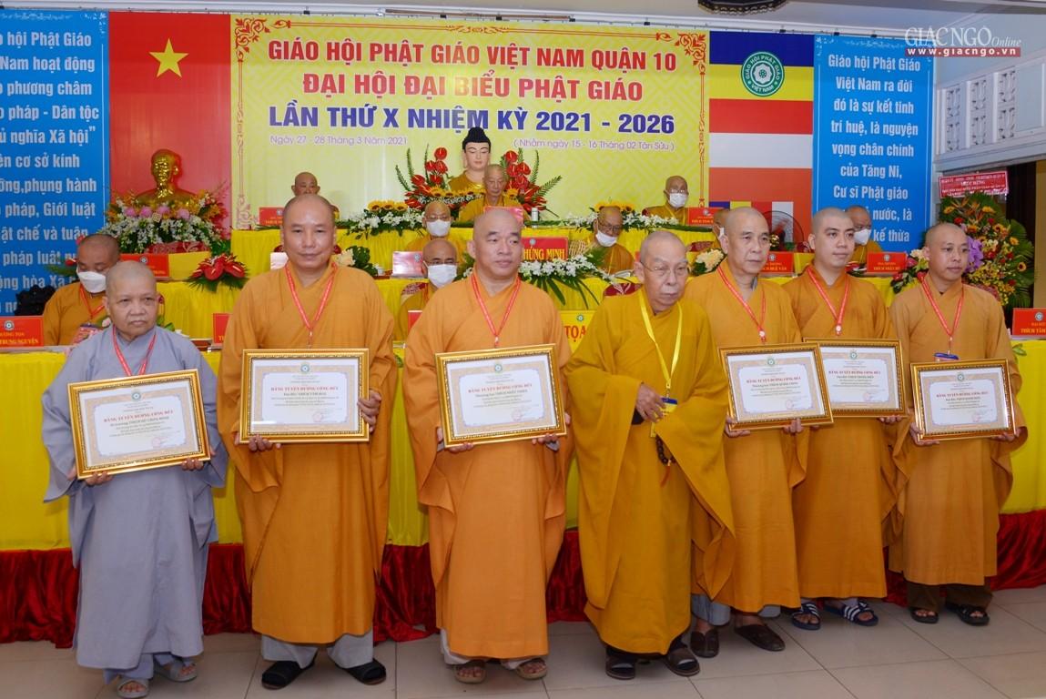 Chư Tăng Ni được tuyên dương tại đại hội Chư Tăng Ni được tuyên dương tại đại hội
