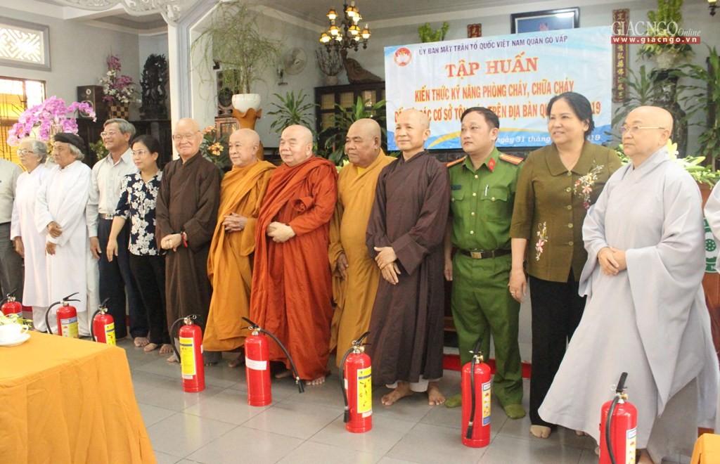 Trên địa bàn quận Gò Vấp có sự diện diện của nhiều hệ phái, truyền thống Phật giáo Trên địa bàn quận Gò Vấp có sự diện diện của nhiều hệ phái, truyền thống Phật giáo