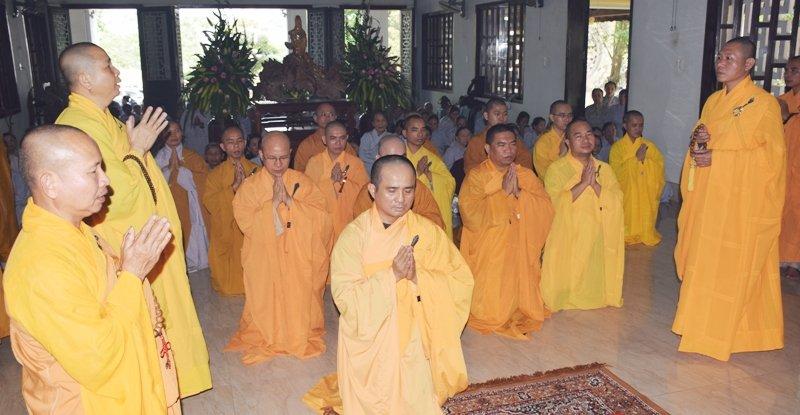 Môn đồ pháp quyến - Ảnh: Duy Sang