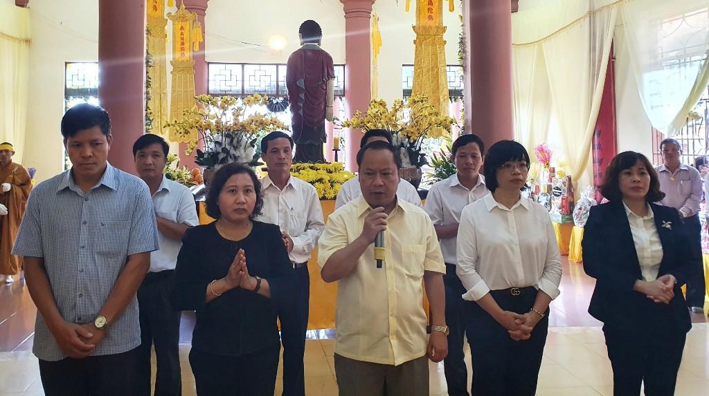 Ông Chủ tịch HĐND tỉnh Gia Lai nói lời tưởng niệm và phân ưu - Ban TTTT GHPGVN Gia Lai