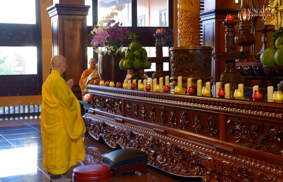 Bố-tát là một trong những sinh hoạt quan trọng, đặc thù của Tăng đoàn - Ảnh: Bảo Toàn Bố-tát là một trong những sinh hoạt quan trọng, đặc thù của Tăng đoàn - Ảnh: Bảo Toàn