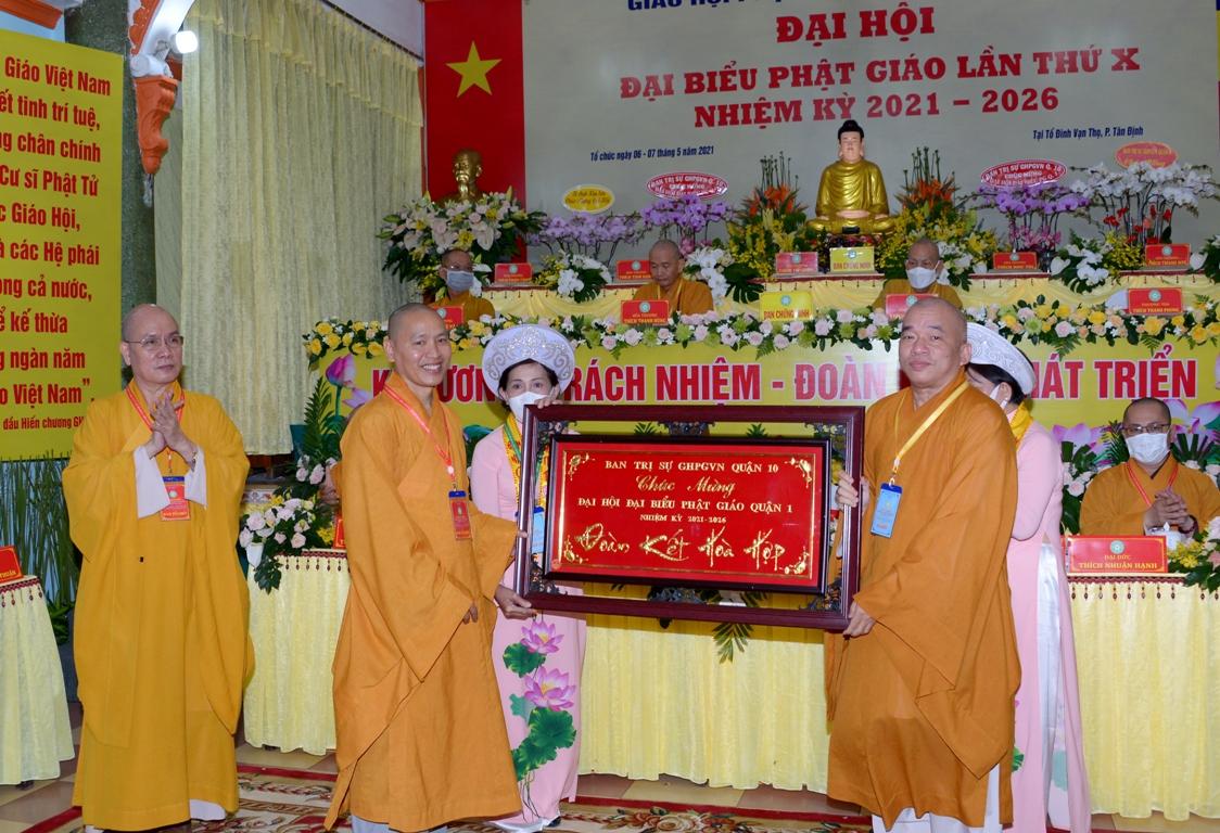 Ban Trị sự GHPGVN quận 10 chúc mừng