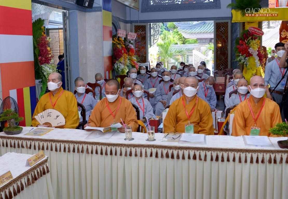 Chư tôn đức các Ban Trị sự quận, huyện tham dự