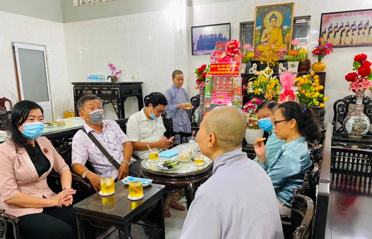 Và chư Tăng Ni các tự viện trên địa bàn Và chư Tăng Ni các tự viện trên địa bàn