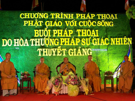 HT Giác Nhiên buổi Pháp thoại “Phật giáo với cuộc sống” tổ chức tại Kiên Giang