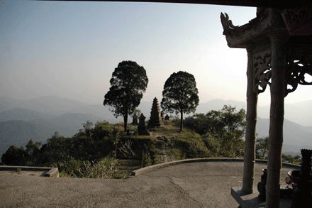 Gởi lại đóa Xuân ảnh 2 thap-goi-lai.gif