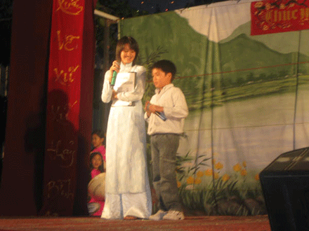 GĐPT Pháp Hoa tham gia các hoạt động đón Tết Kỷ Sửu-2009 ảnh 6 gdptph-6.gif