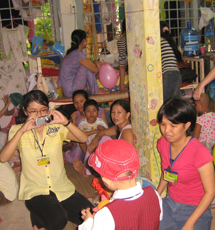 Phóng sự :Viết tiếp cổ tích... ảnh 3 cotich-3.gif