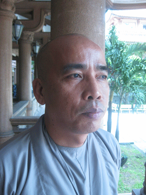 Gia đình hạnh phúc là khi... ảnh 1 ngaygiadinh-1.gif