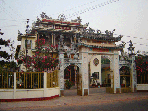 Chùa Bảo Quang ở Savannakhet (Lào). Chùa Bảo Quang ở Savannakhet (Lào).