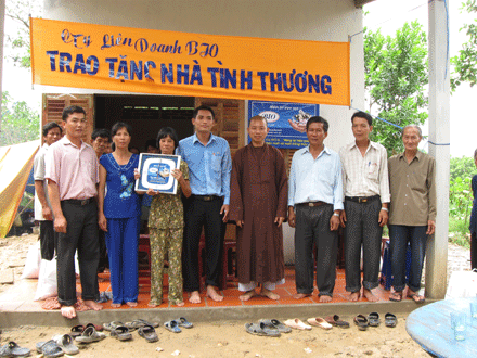 nhatinhthuong.gif