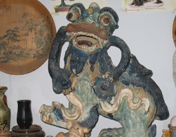 Con kỳ lân bằng gốm độc đáo ảnh 1