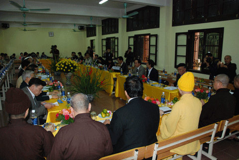 Hà Nội: Hội thảo khoa học kỷ niệm 999 năm ngày mất của Quốc Sư Khuông Việt (1011- 2010) ảnh 17 Hà Nội: Hội thảo khoa học kỷ niệm 999 năm ngày mất của Quốc Sư Khuông Việt (1011- 2010) ảnh 17