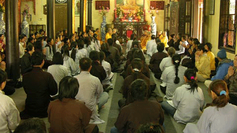 Thiền trà giúp con người thanh tịnh tâm hồn, xua tan suy tư, phiền muộn. Mô tả ảnh.
