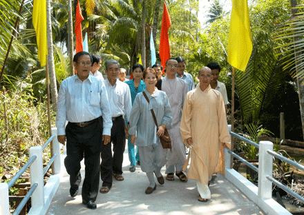 bentre-3.gif