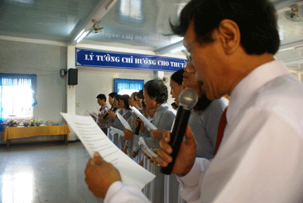 Phật tử các lớp giáo lý Phật học chúc mừng chư Tăng giáo thọ nhân ngày Nhà giáo VN 20-11 ảnh 4 nhagiao-4.gif